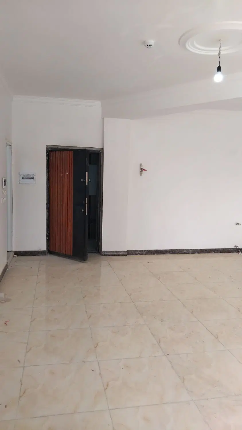 آپارتمان ۷۰متری ۲خواب نوساز باپارکینگ