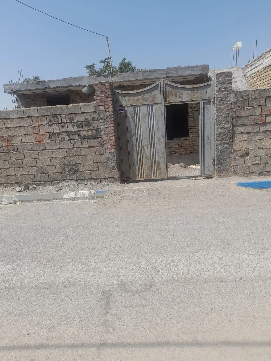 خانه نیم ساز ۶قصب حسین اباد خان