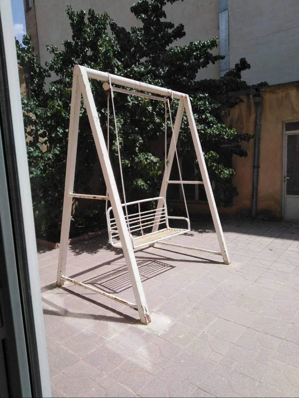 اجاره واحد ۱۱۰متری واقع در کوچمشکی
