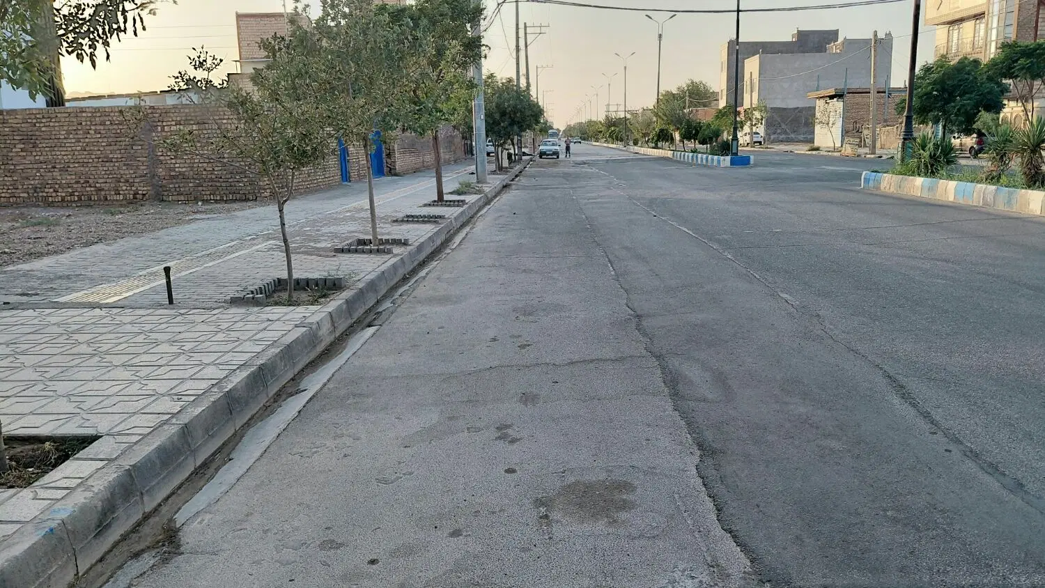 زمین حاشیه 72 تن