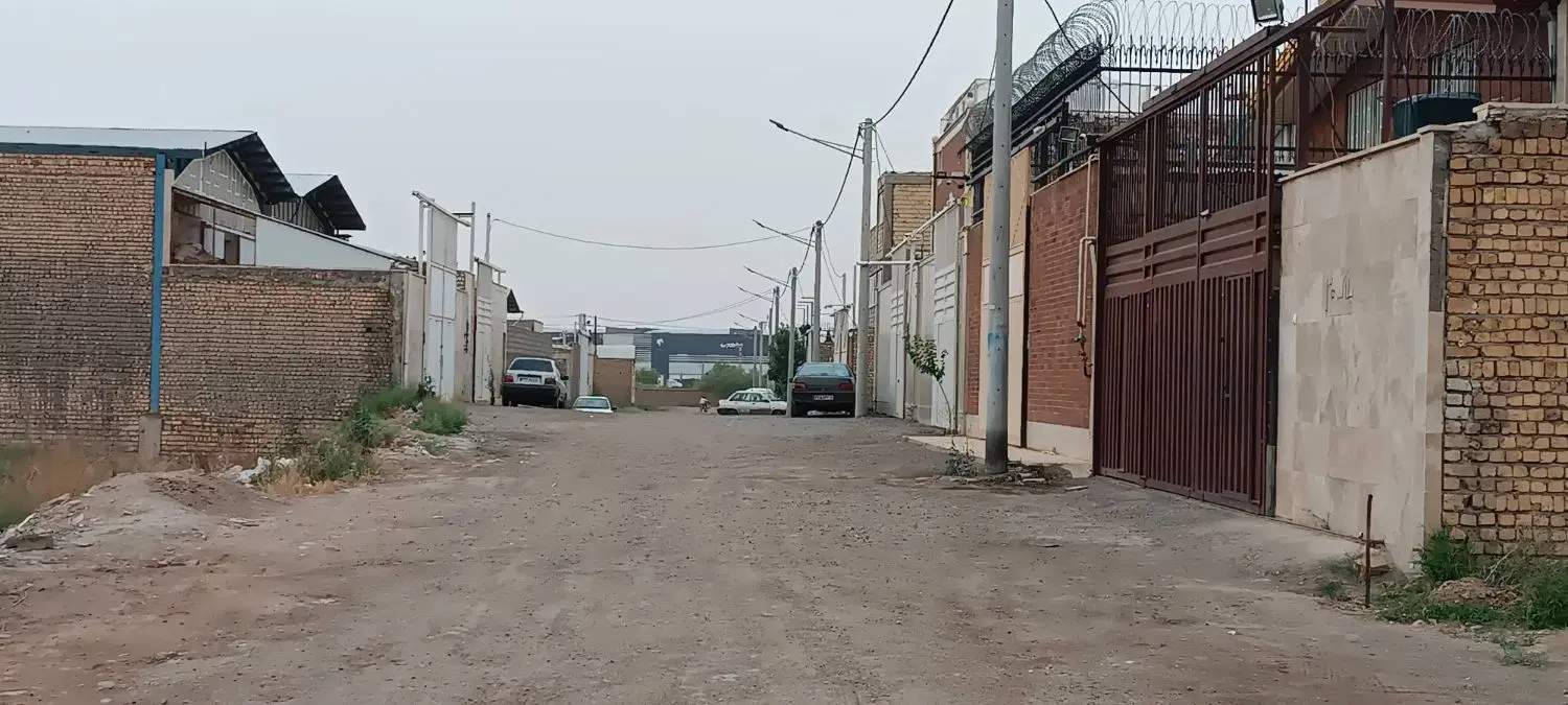 زمین با پروانه و سند