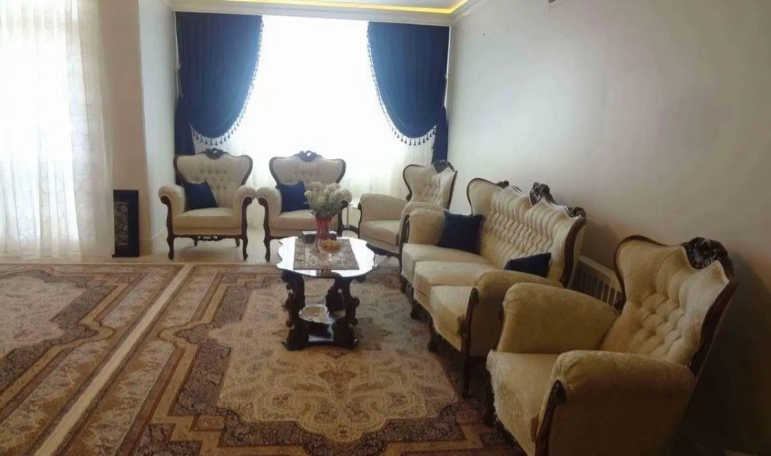 هم خانه خانم در اردبیل