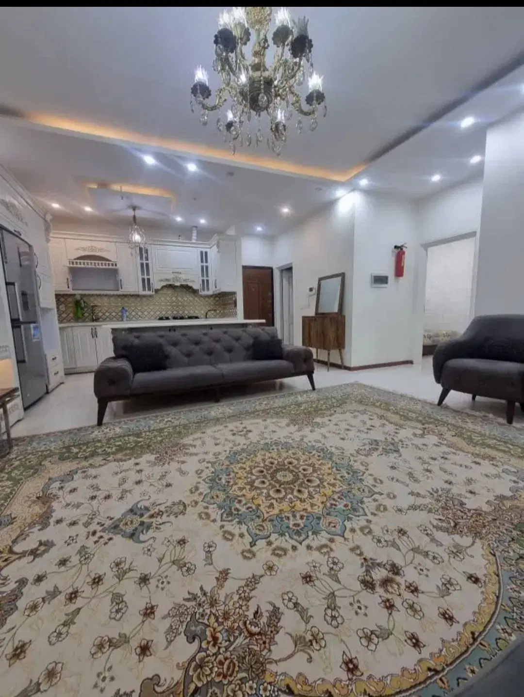 هتل آپارتمان شیکدرمشهد