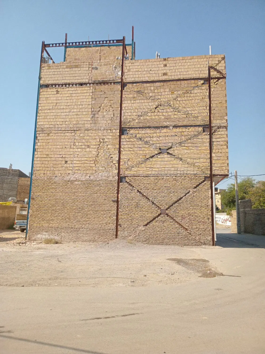 پشت بام ازکف چهارم دونبش