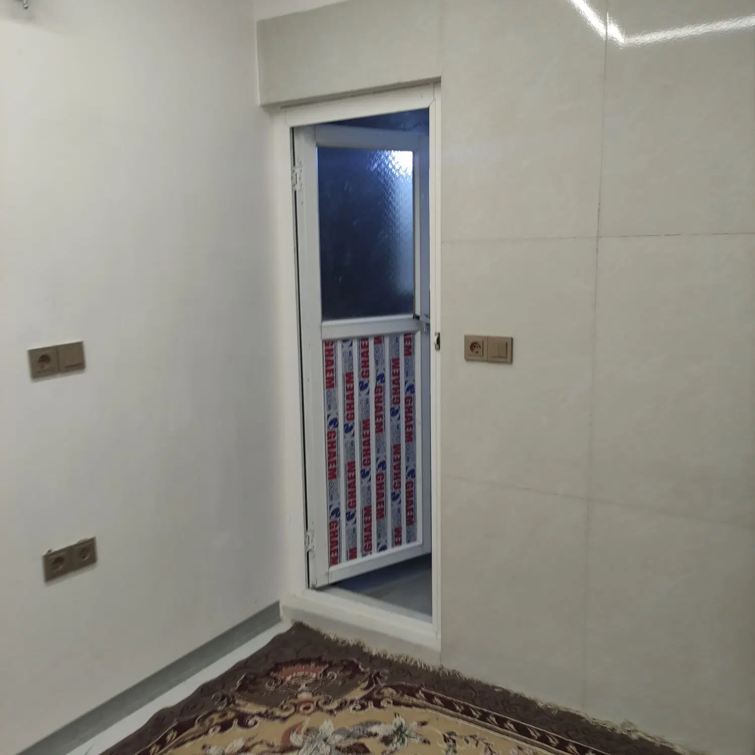 کرایه باغ وسویت وخانه باغ بااستخر روباز وسرپوشیده