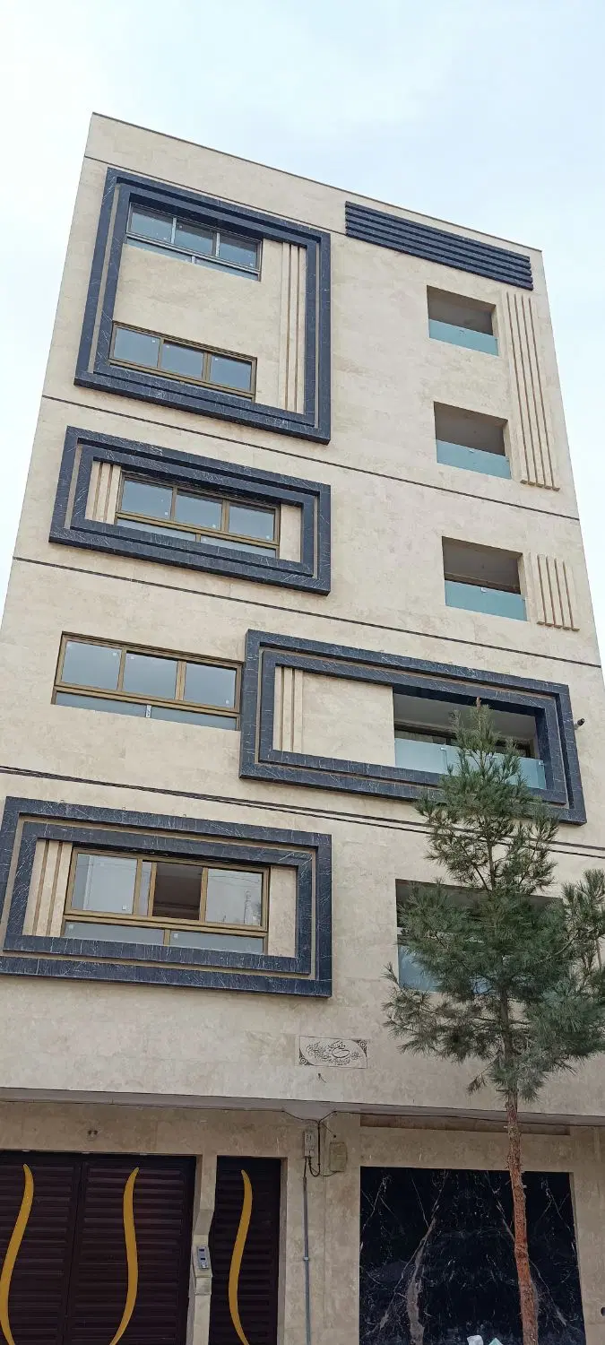 آپارتمان 195 متری سه خوابه