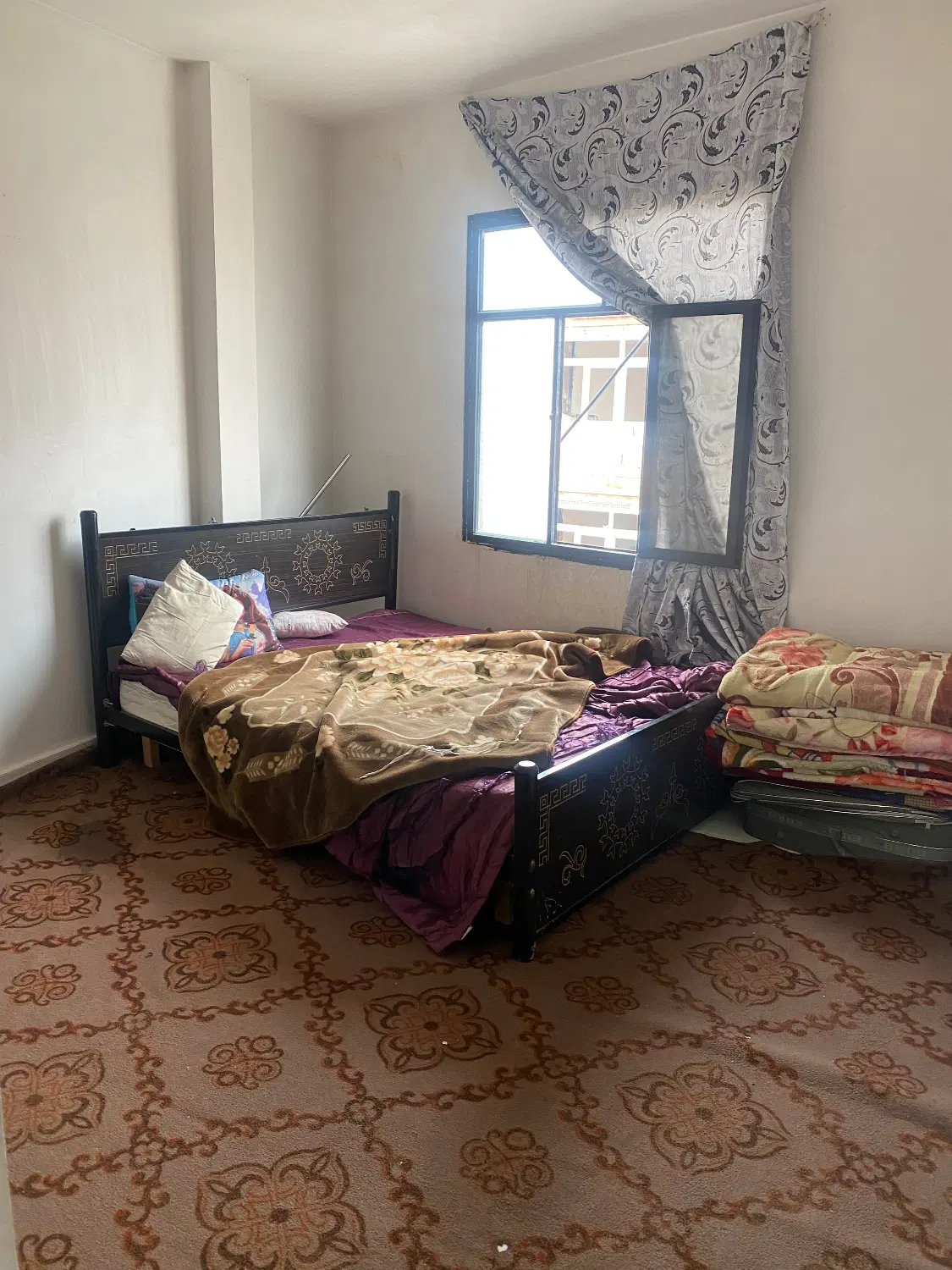 رهن کامل خانه ۱۲۰متری طبقه چهارم ۳۵۰ملیون