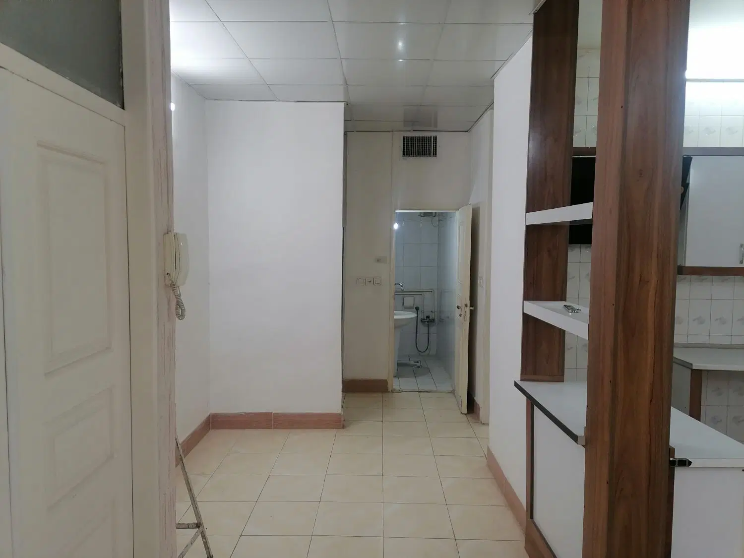 فروش آپارتمان در 3طبقه در گلدیس16