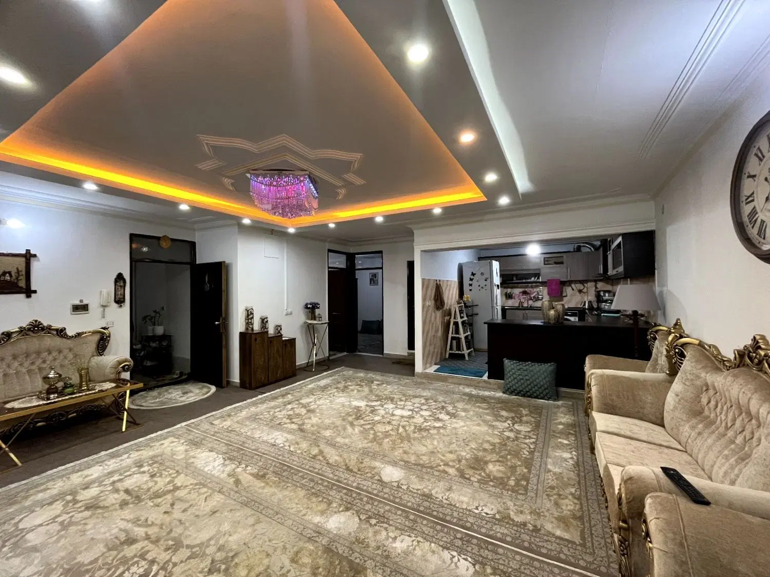 105متر تک واحدی_میدان شعبه