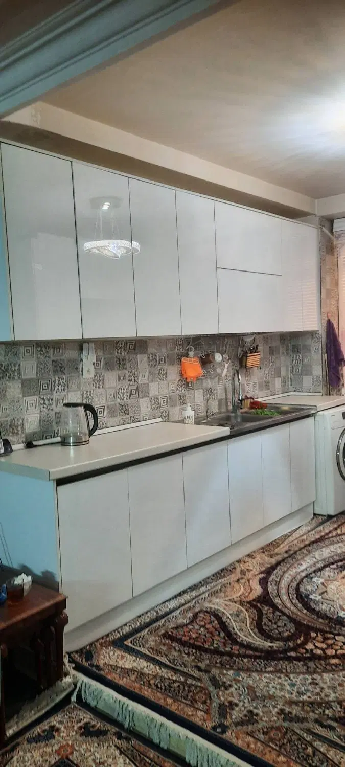 80متر با پارکینگ اختصاصی فول کابینت تمیز
