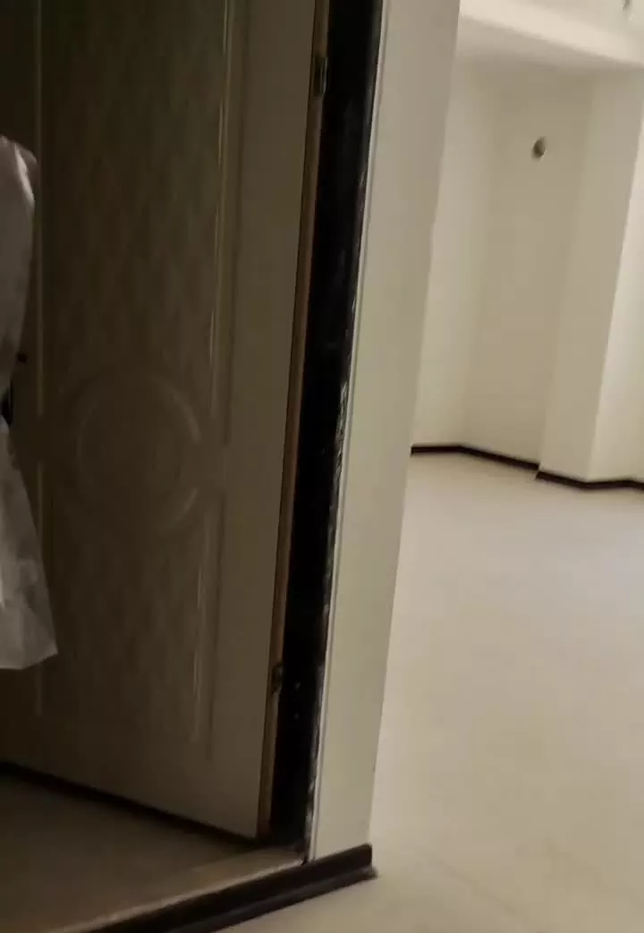 اپارتمان حریمساز زون دی ۱۲طبقه اول نبش