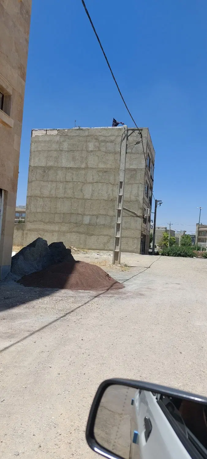 198 زمین جنوبی  مریانج