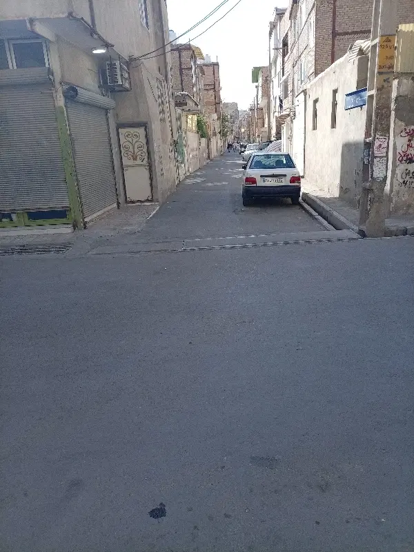 واحدنقلی54متری احمدآباددارای آسانسور املاک استقلال