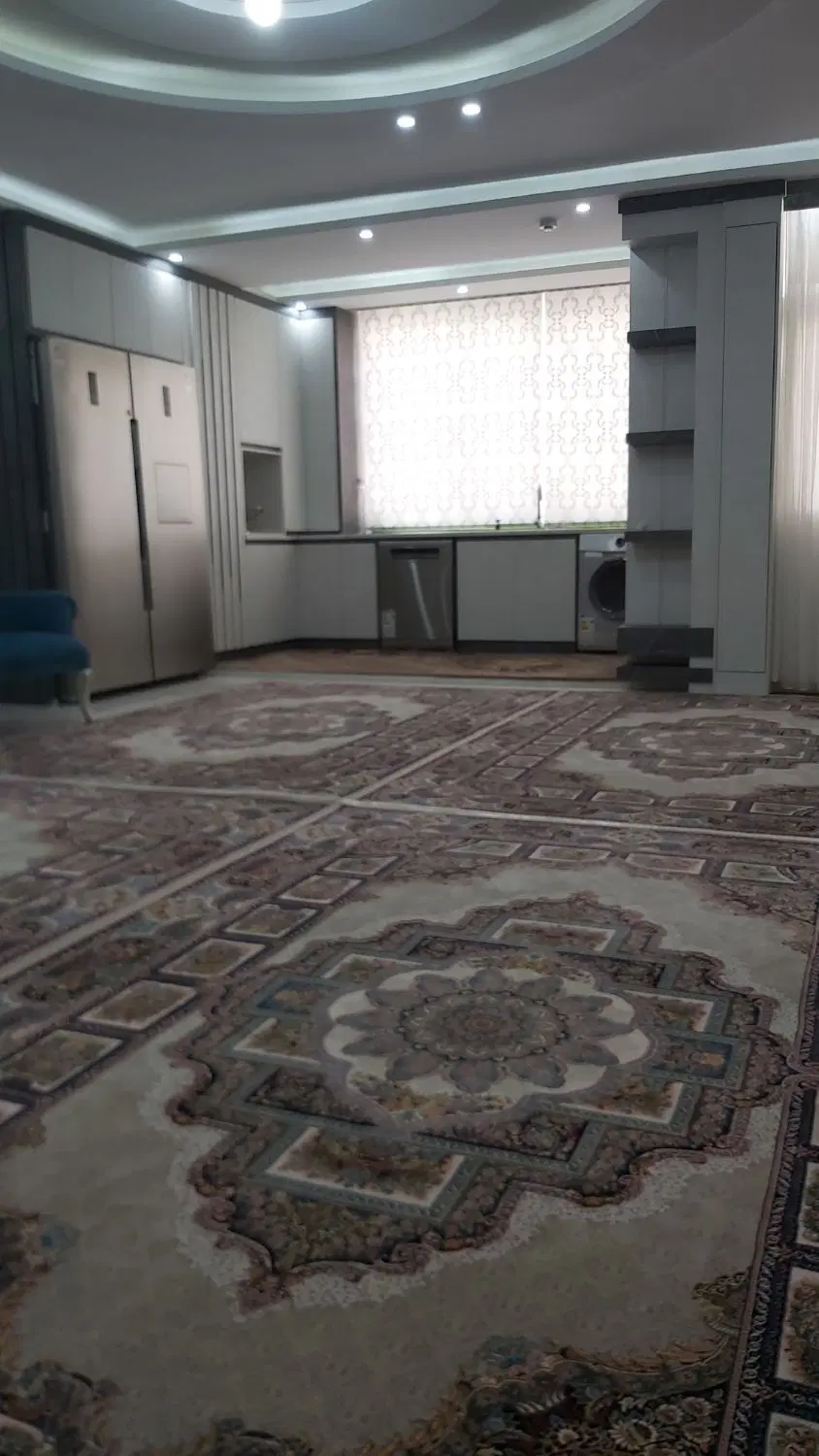آپارتمان ۱۰۵ متری خیابان جنوبی
