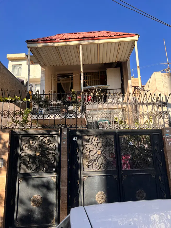 خانه دربستی ۳ طبقه
