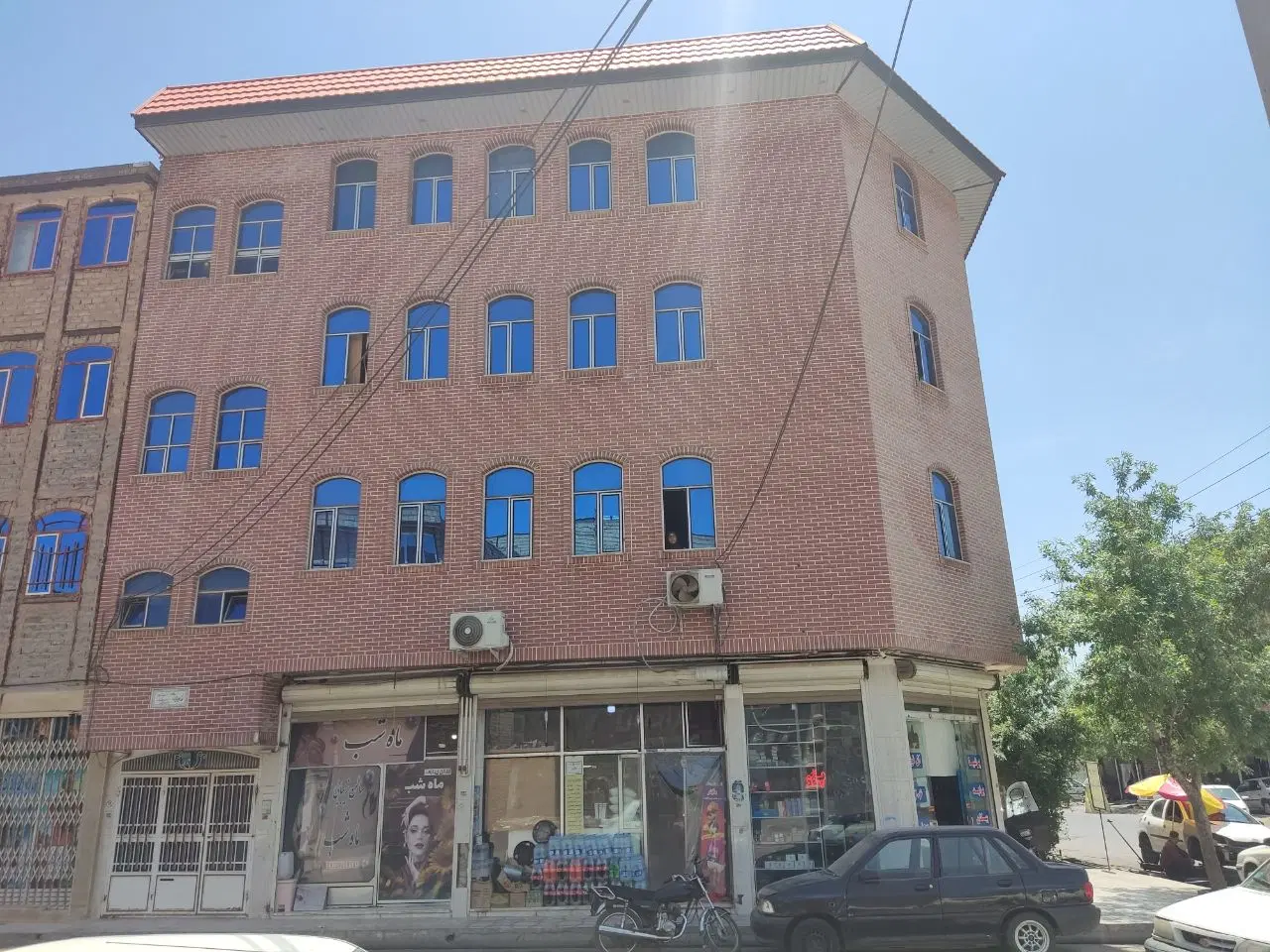 فروش ملک مسکونی تجاری 4طبقه 6دانگ