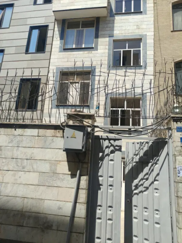 هم خونه پسر - مذهبی