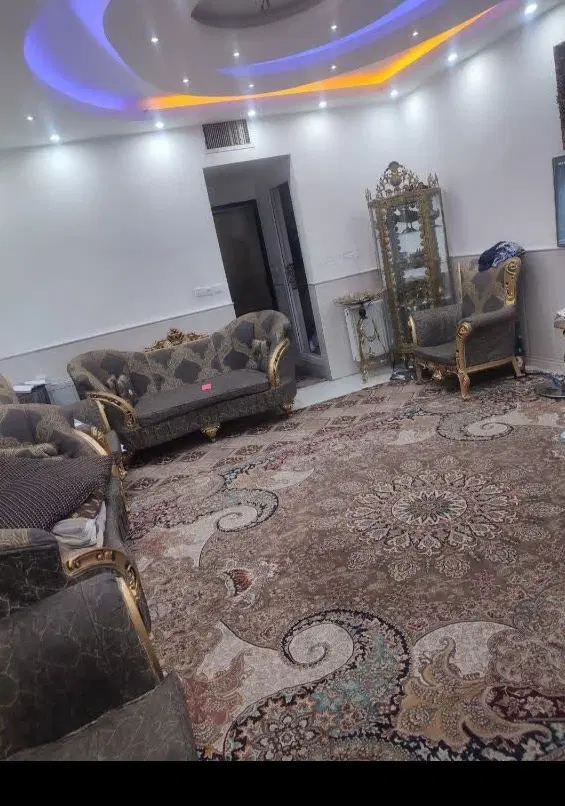 سه طبقه مستقل عطاران