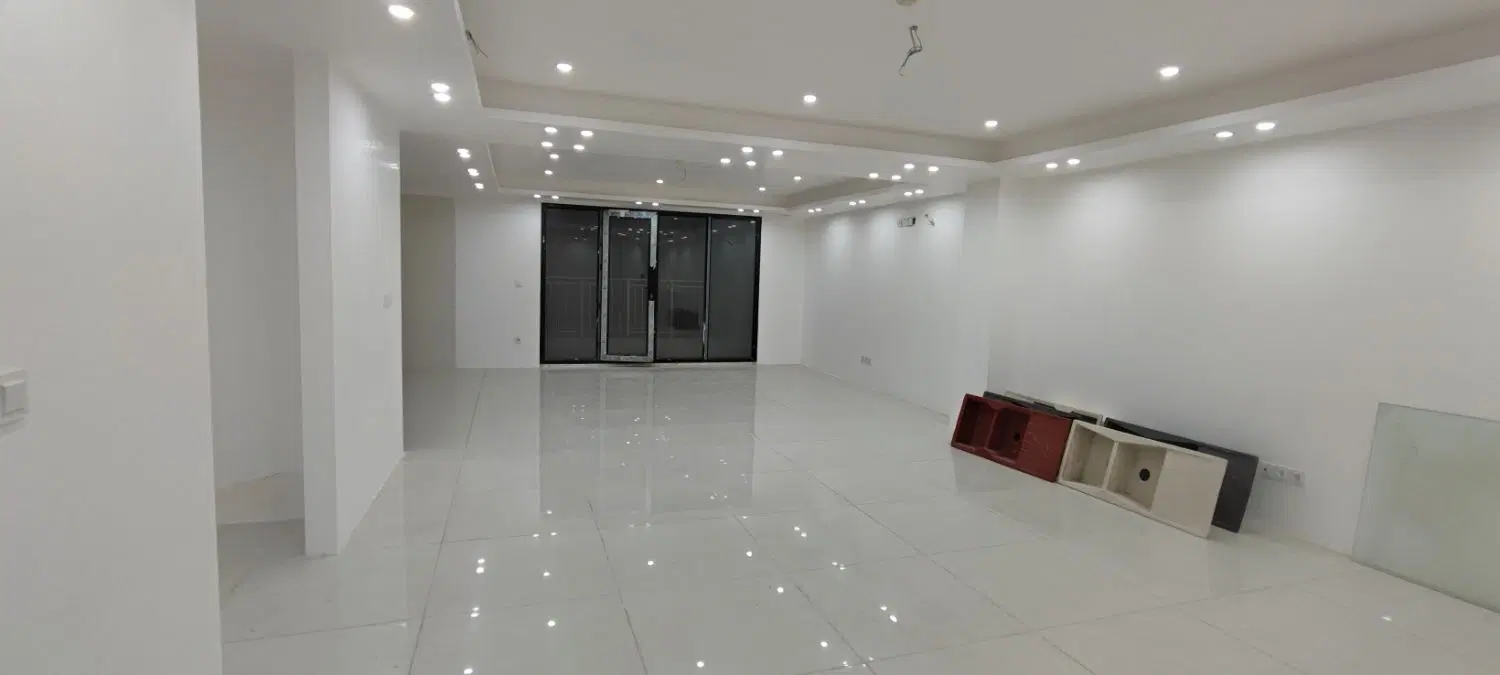 فروش سه خواب تک واحدی _ زیبا شهر  قیمت مناسب