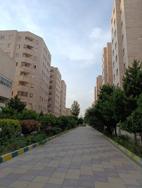 آپارتمان ۹۵ متری شهرک دانشگاه