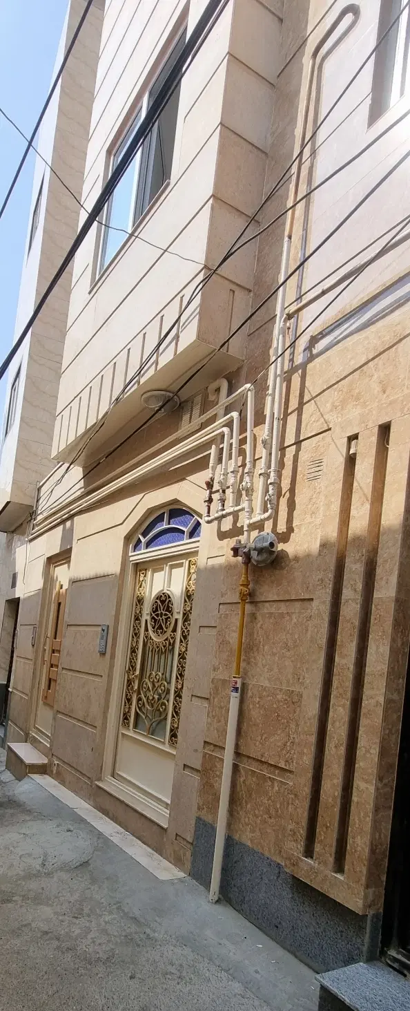 اپارتمان ۷۰ متری در چهارراه عباسی ۲۴متری شفیع زاده