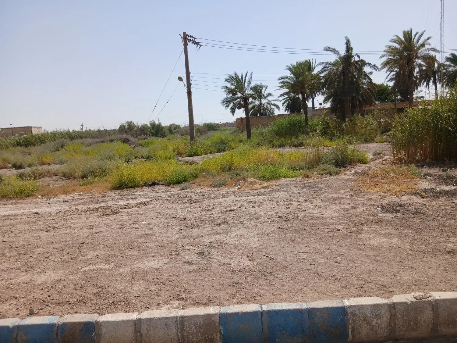 زمین جزیزه مینو ساحلی