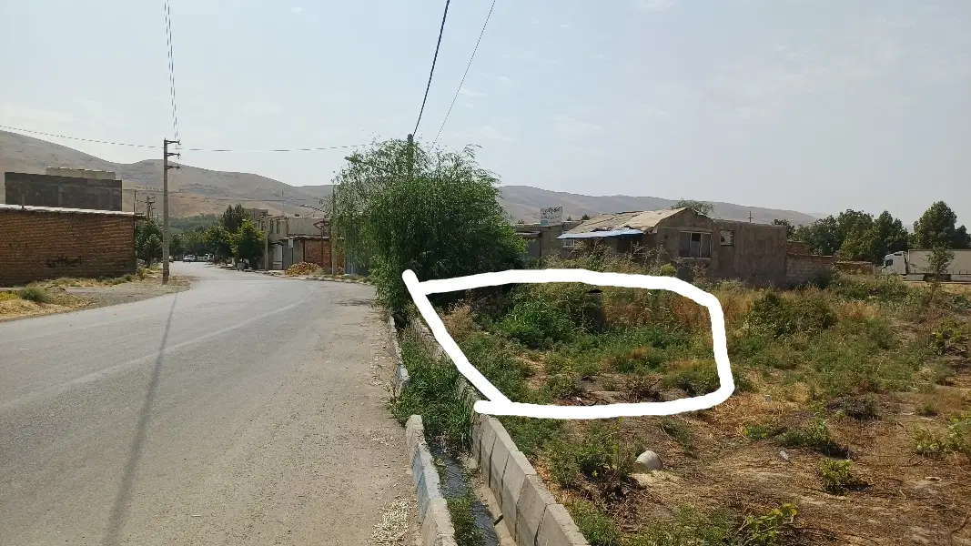 زمین ورودی گودین بر راه مناسب تجاری