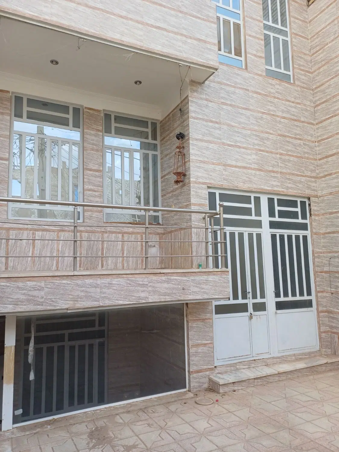 اجاره همکف دربست ۲خواب کوچه ۶۶آزادگان