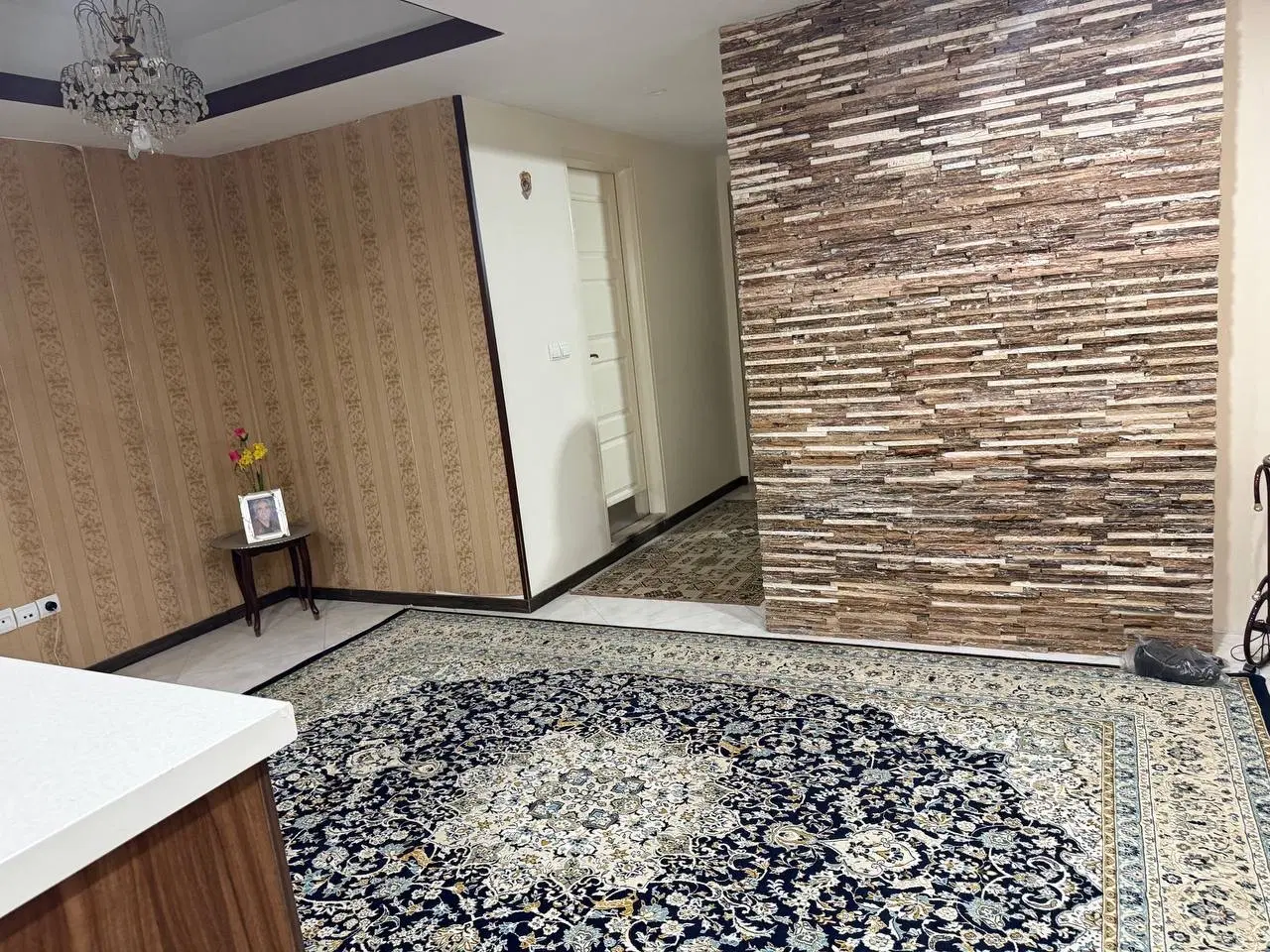آپارتمان در خیابان سینما