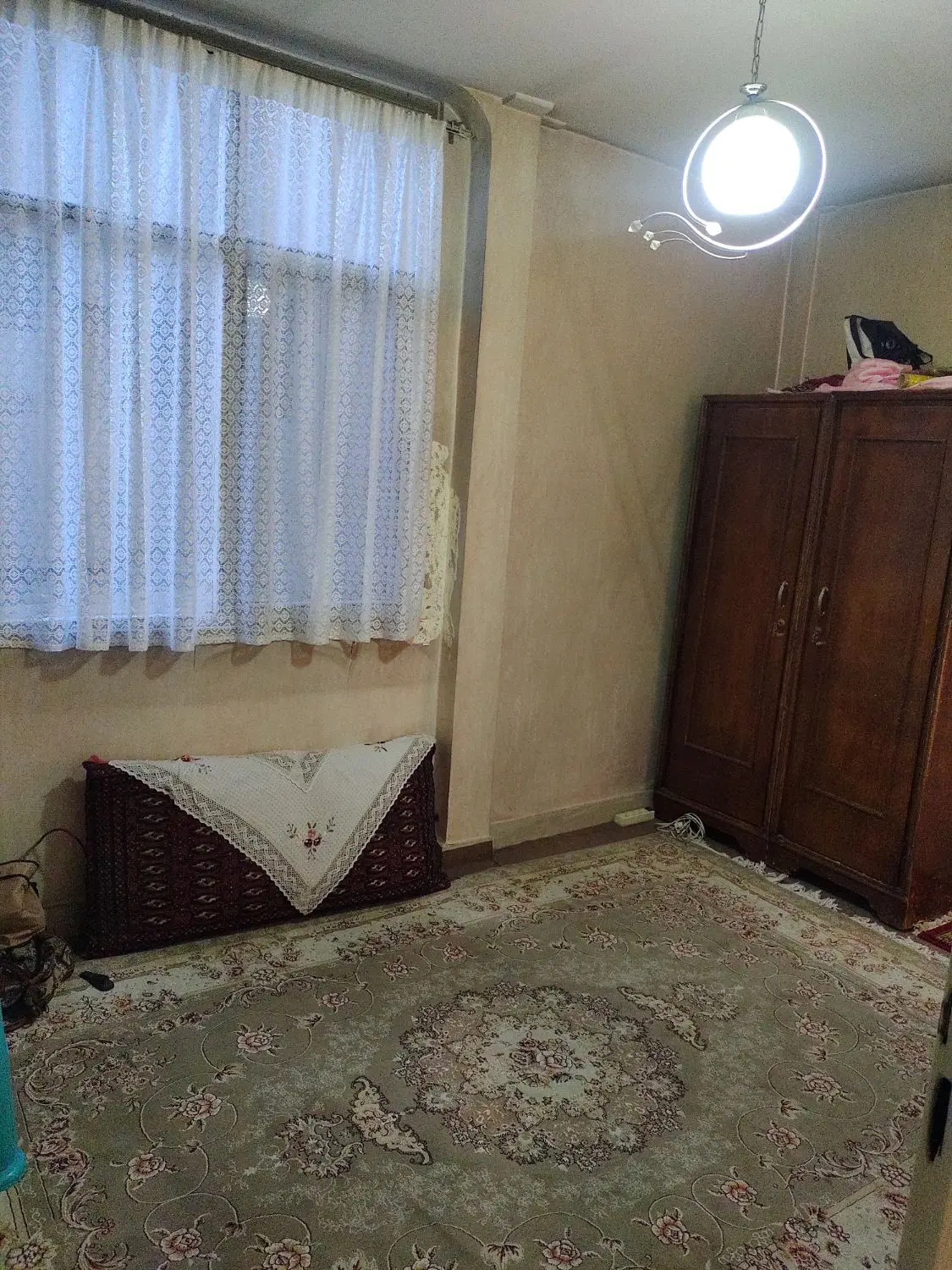 اجاره آپارتمان 70 متر _ خوش نقشه _ 2 خواب طبقه دوم