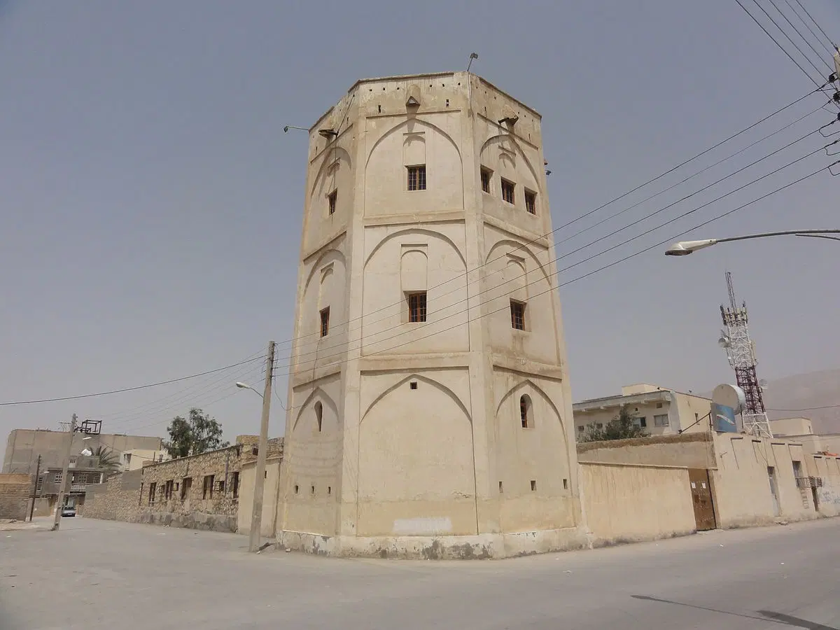 ملک تجاری خورموج