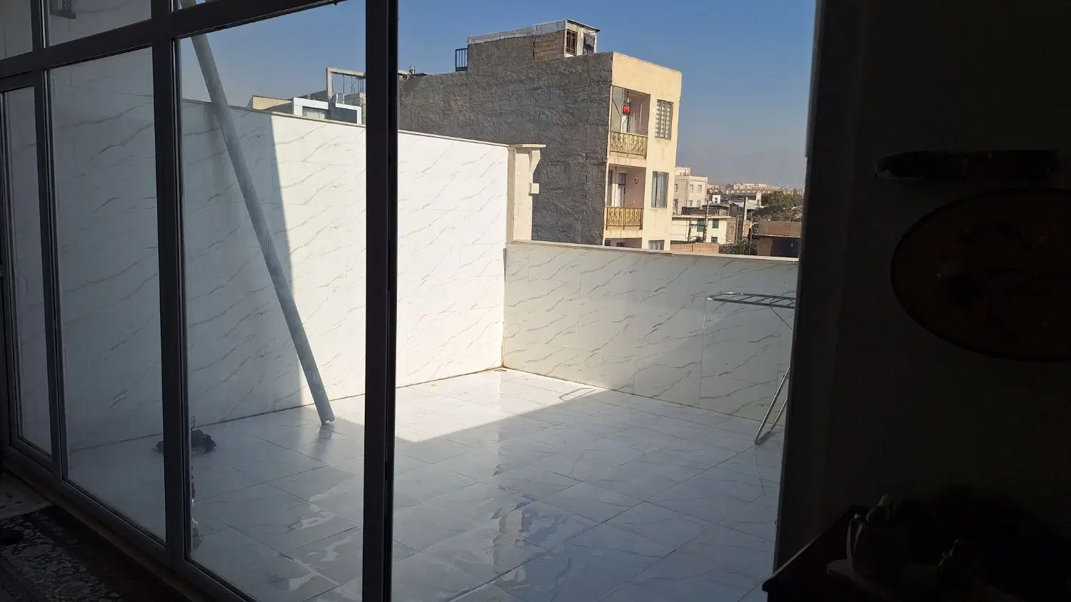 105متری فروش منزل