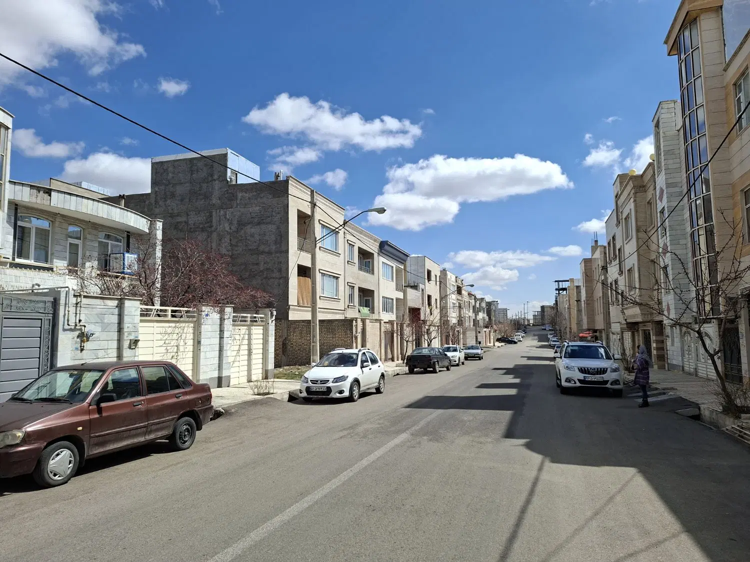 زمین اندیشه خیابان ۱۶متری