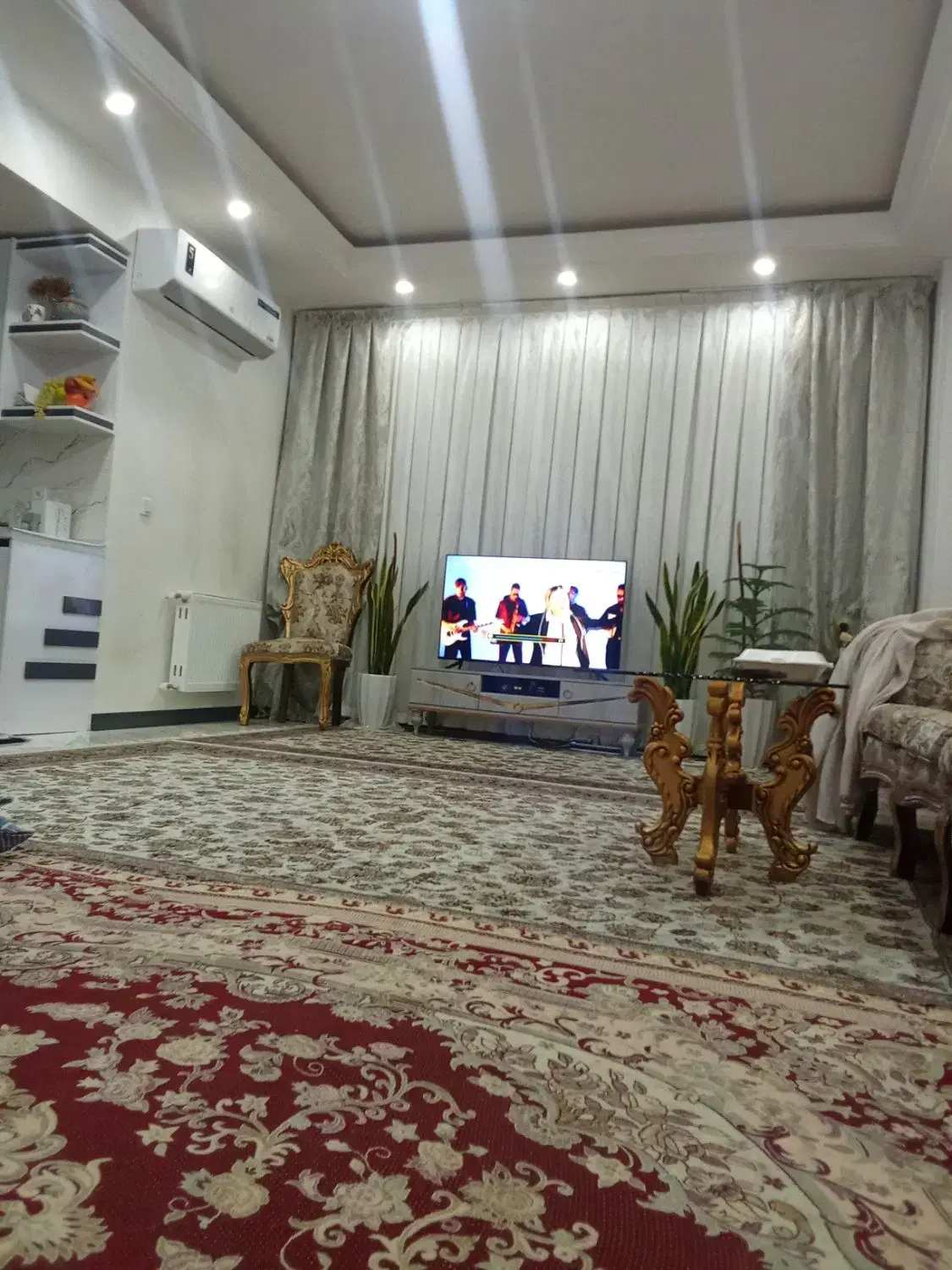 واحد نوساز خیابان دوم