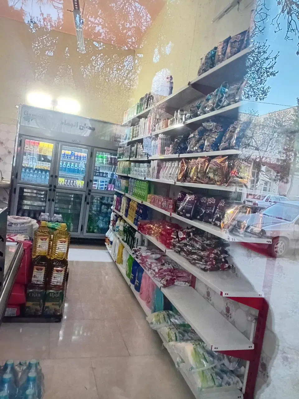 مغازه حاشیه اصلی بازار