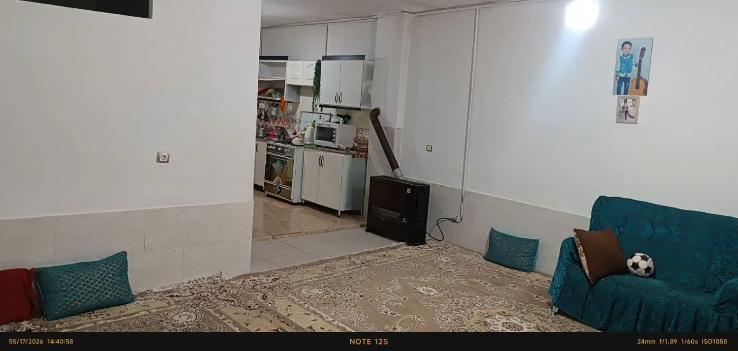 خانه اجاره ای  پنجراه  جمهوری 2شقایق،2
