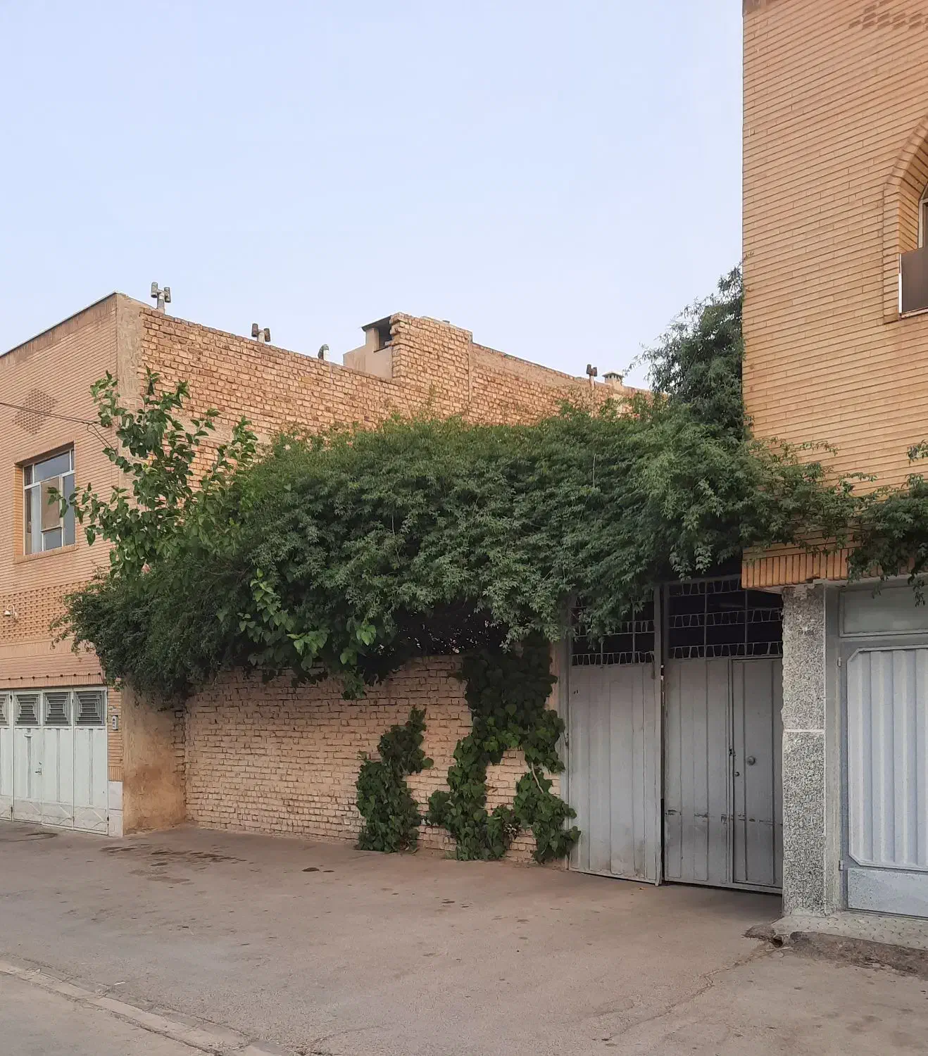 زمین مسکونی گلدشت _ گلشهر بلوار ابوذر (کوچه سینما)