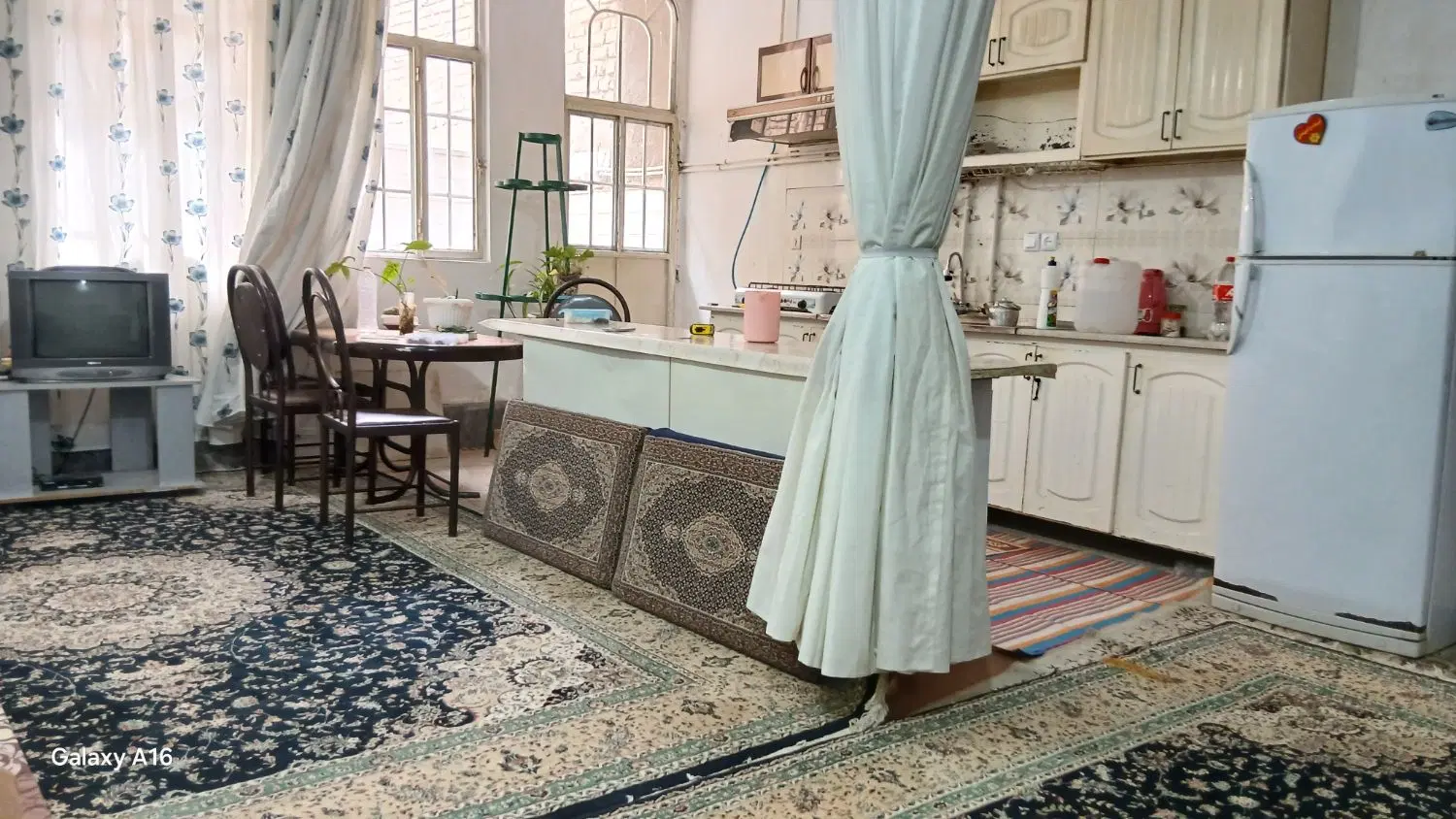 زیر زمین ۱۲۰ متری کاملا مستقل با حیاط