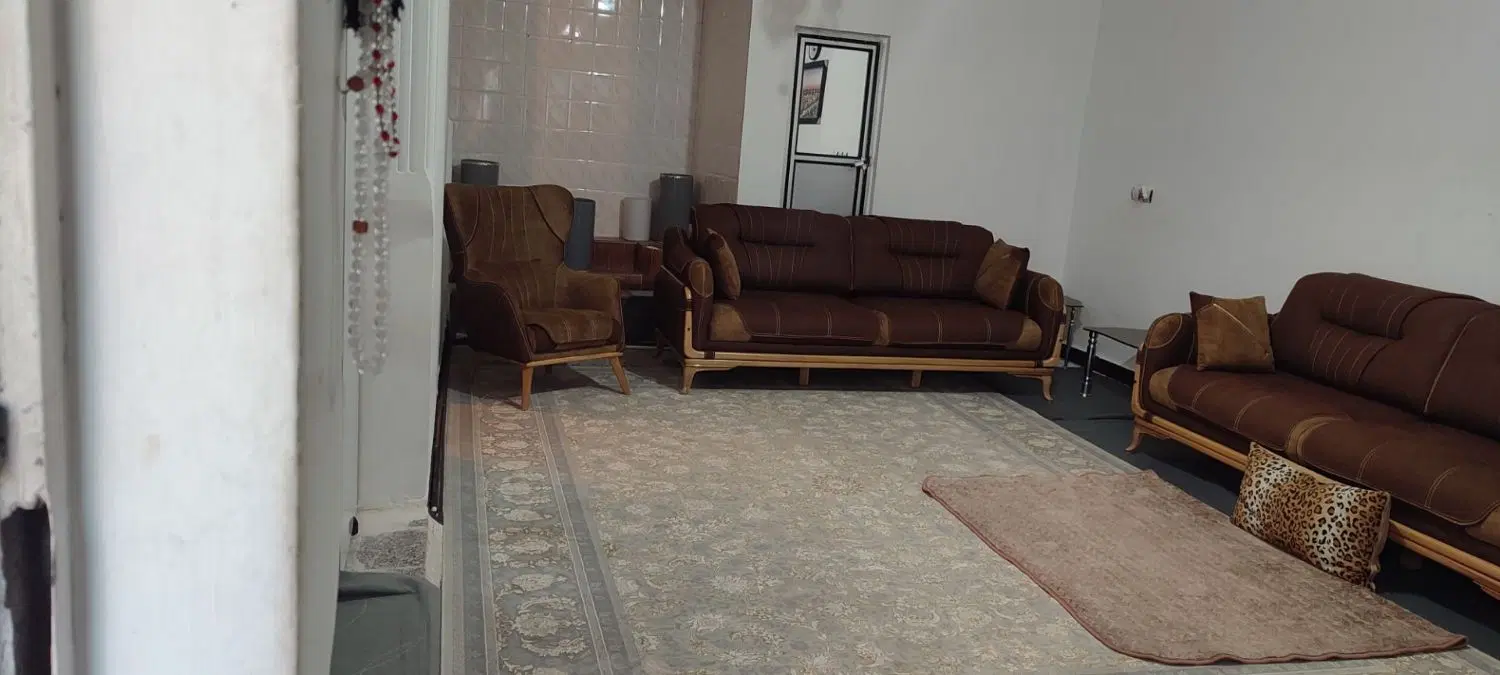 خیابان ولیعصر.۳۰متر پژوهنده اراسته۱۲ حیاط۶ام