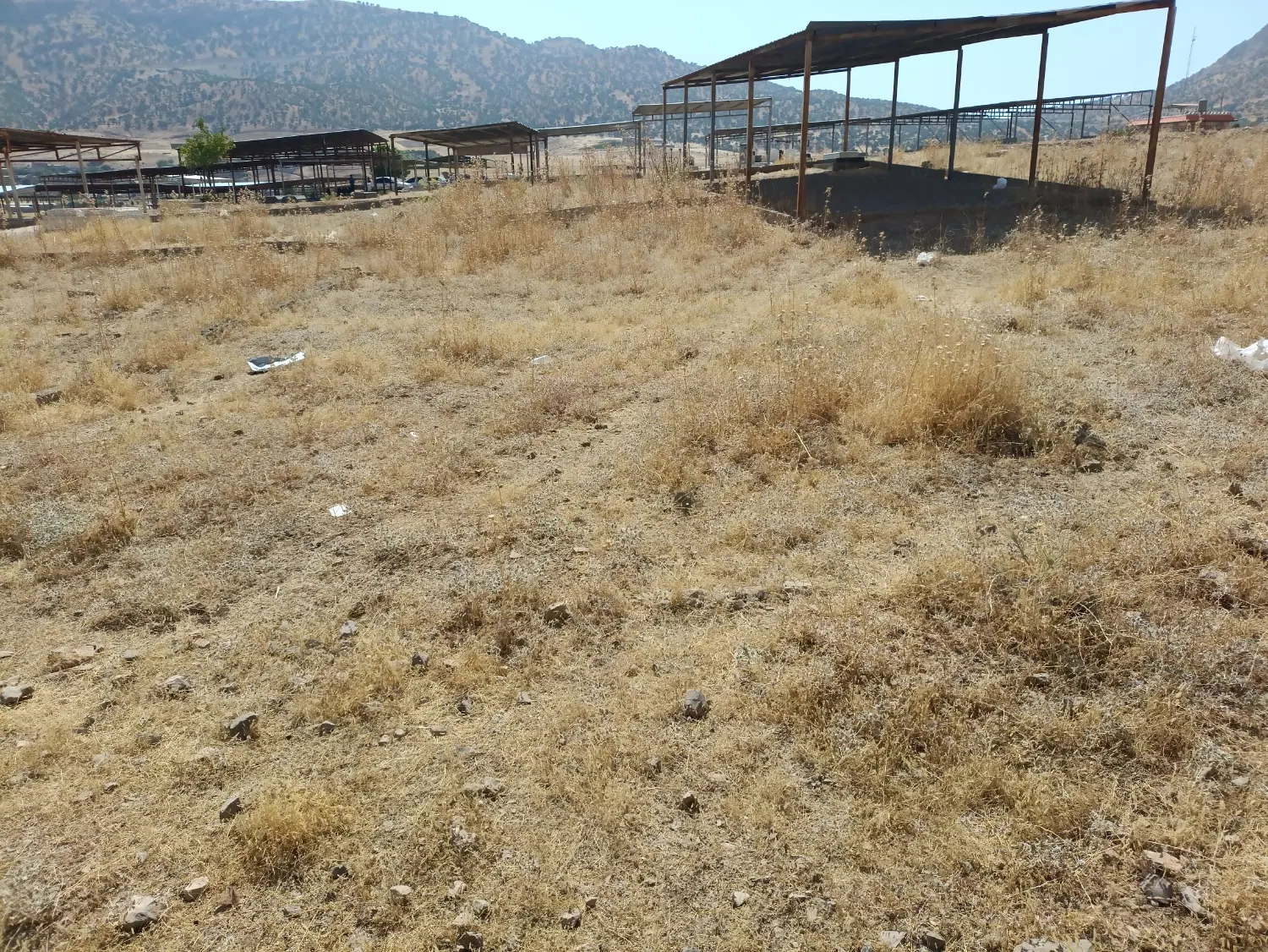 زمین قبرستان سرخه لیزه