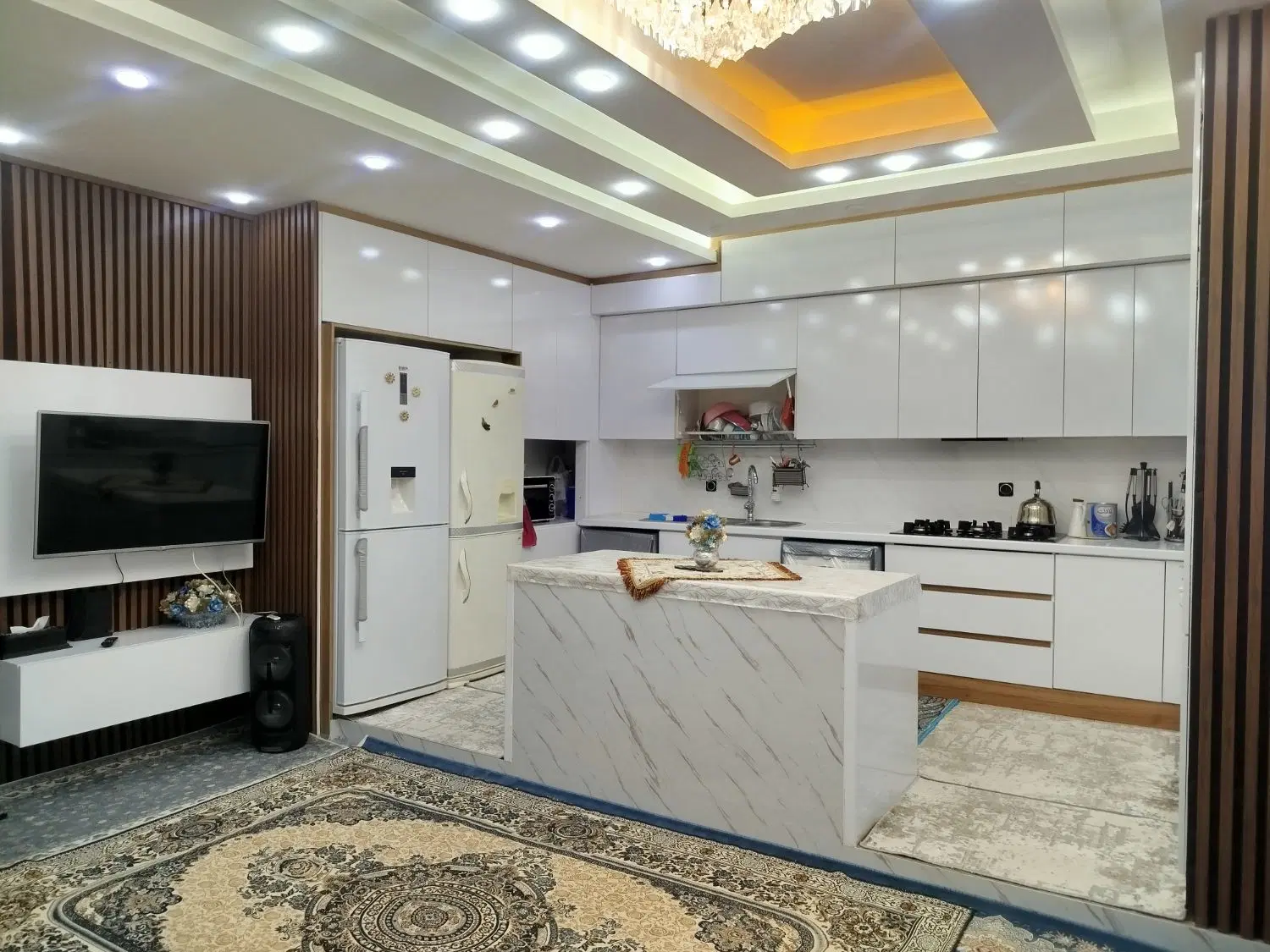 فروش واحد آپارتمان 70 متر مربع بازرگانی