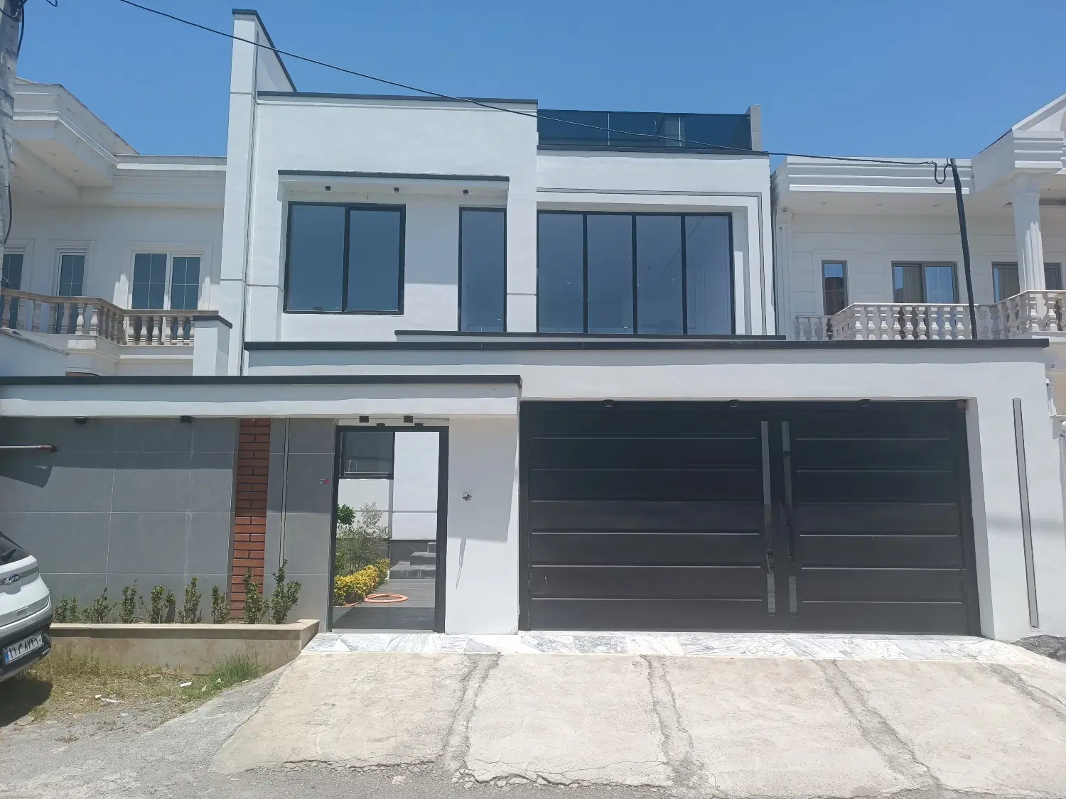 ویلای ۴۰۰ متری نما مدرن ،۵ خواب،صفاییه،هیوا