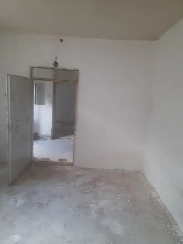 یک باب منزل به متراژ۱۴۰متردرآخمقیه