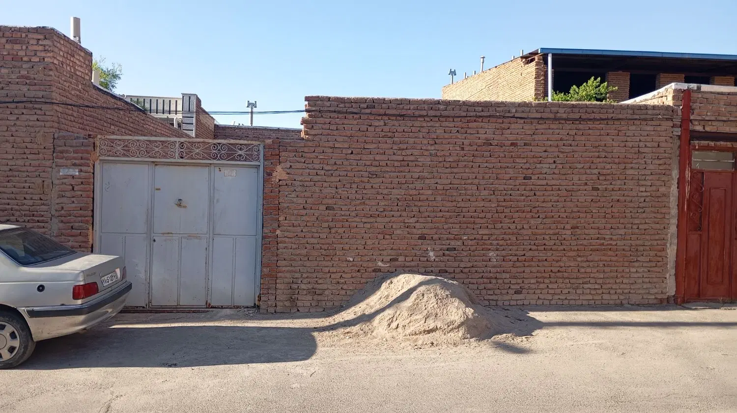 زمین مسکونی