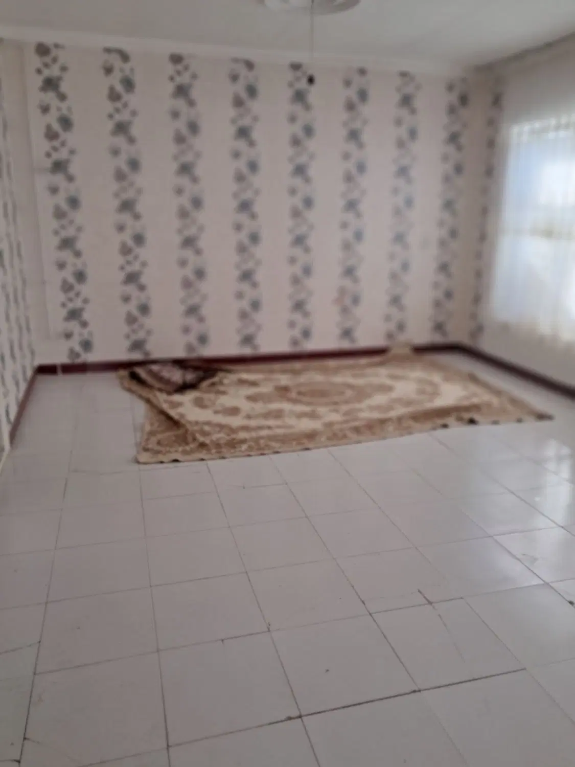 اجاره مسکونی 90 متری پارکینگ شهرداری