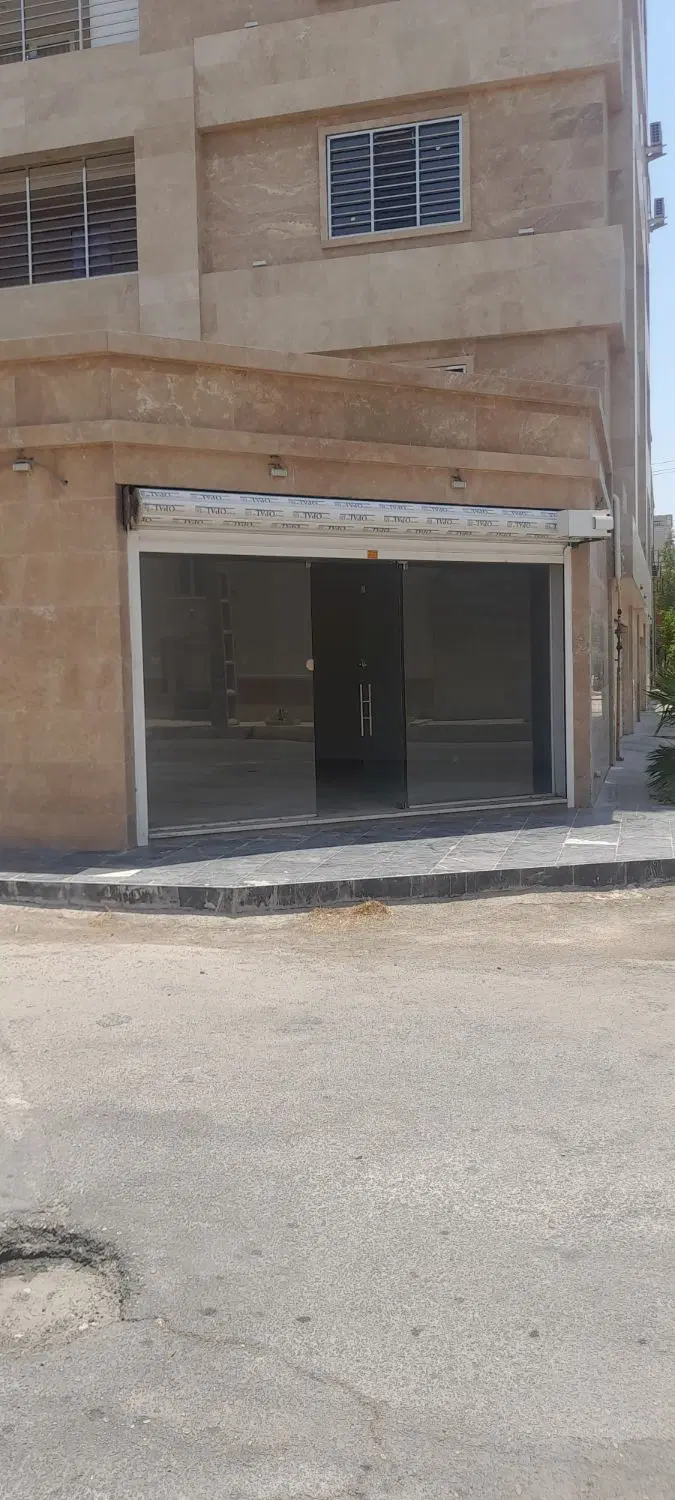 فروش مغازه تجاری کمپلو شمالی