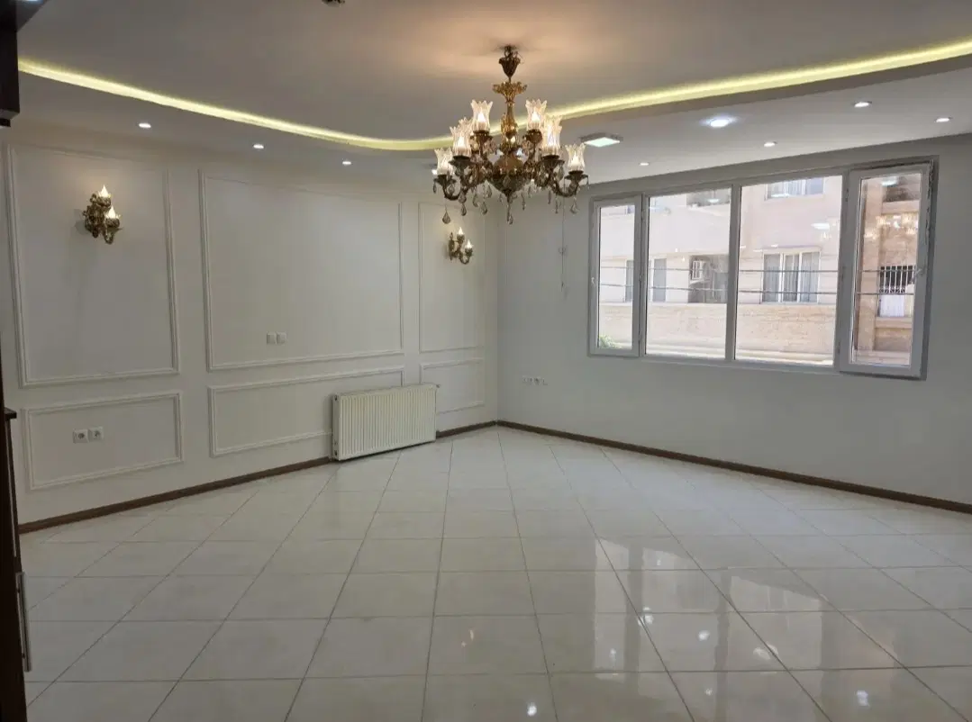 اپارتمان 110 متری _ 3 خواب _ 3 نبش _ استثنایی