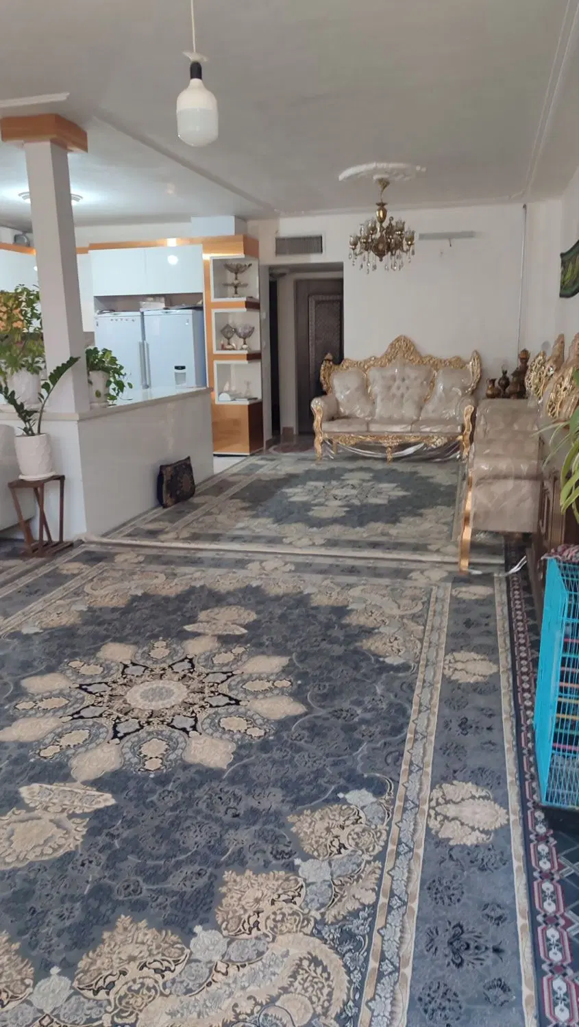 منزل ویلایی واقع در فلکه قلوه