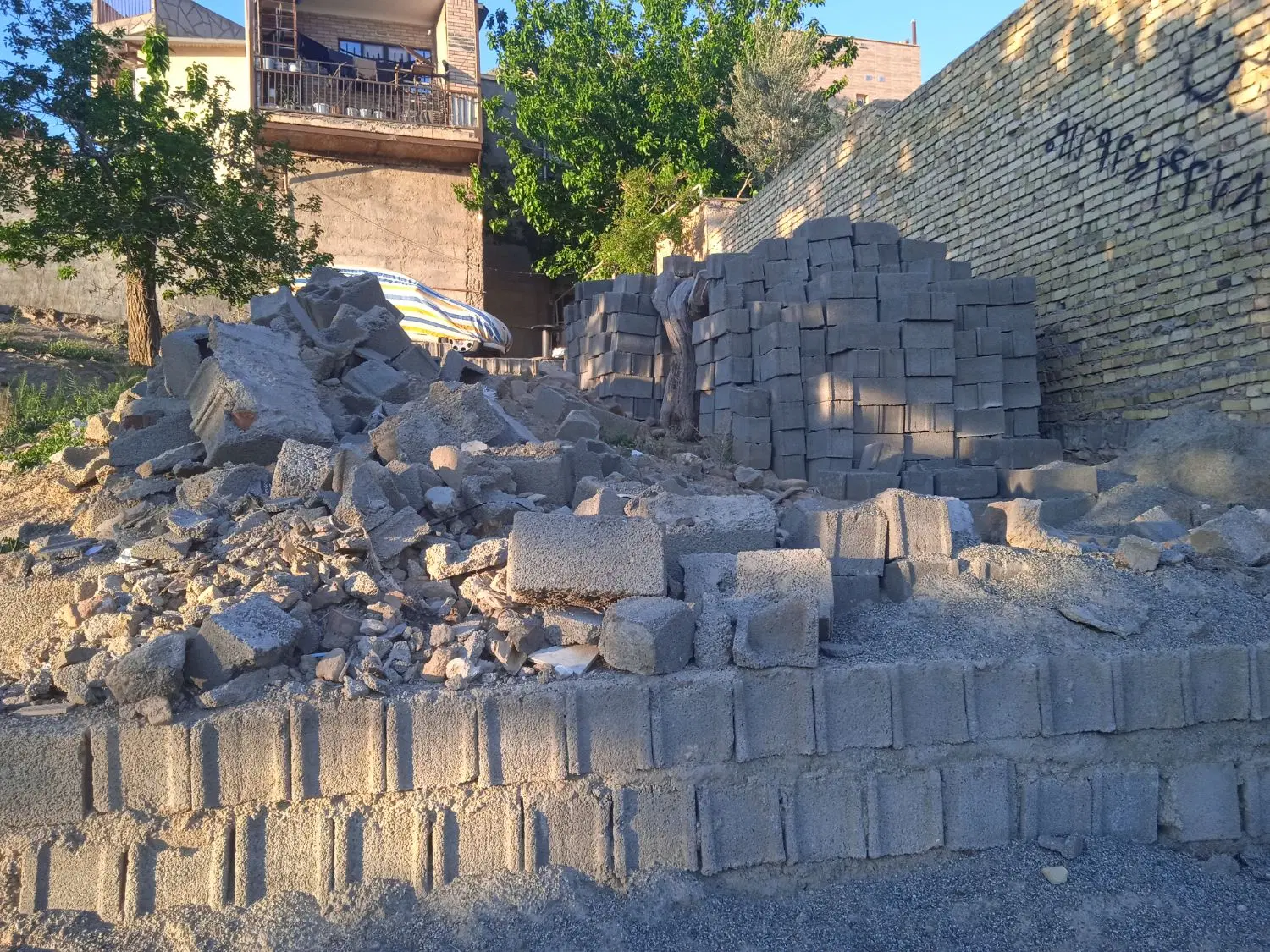 زمین کلاک شهرک جهان نما