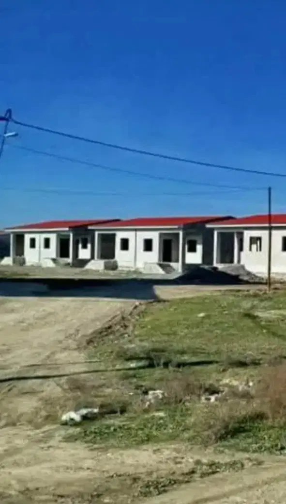 خانه ویلایی نیمه کاره